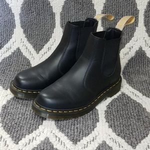 Black vegan 2976 Chelsea Dr. Martens Boots
